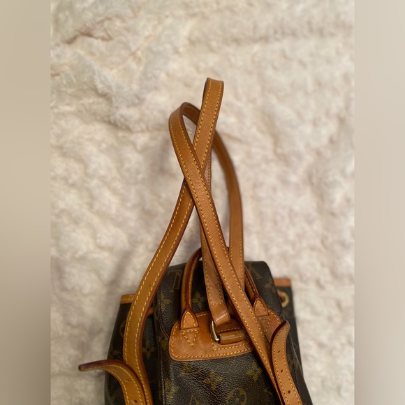Louis Vuitton Mini Monogram Montsouris backpack - Picture 8 of 16
